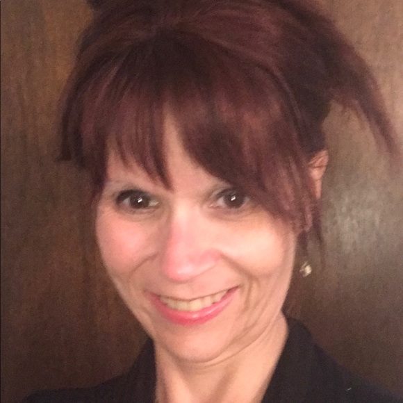 Meet your Posher, Michele - Picture 2 of 7